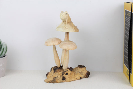 Frog On Mushroom Sculpture, Hand Carved mushroom, Animal, unique Wood, Handcrafted, Art, Home Deco, Gift for Her, Birthday, Handmade Gifts