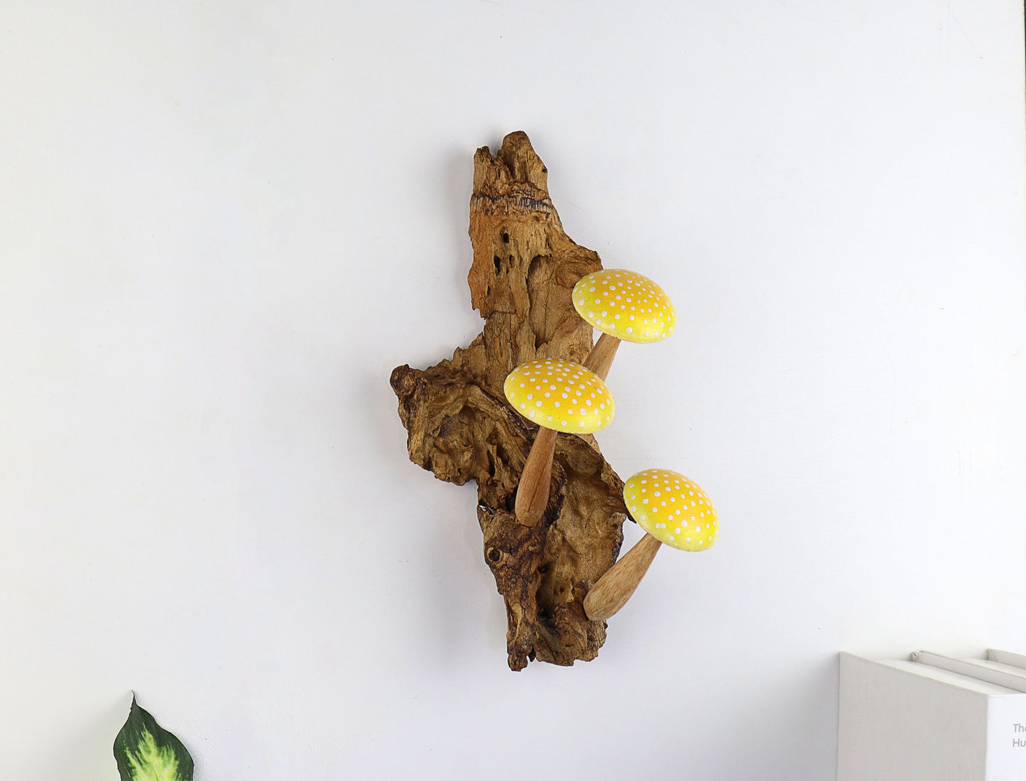 Yellow Mushroom Wall Hanging, Wooden Mushroom Deco, Hand-Painted Wall Art, Nature-inspired Home Deco, Gifts for Her, Wedding, Handmade Gifts